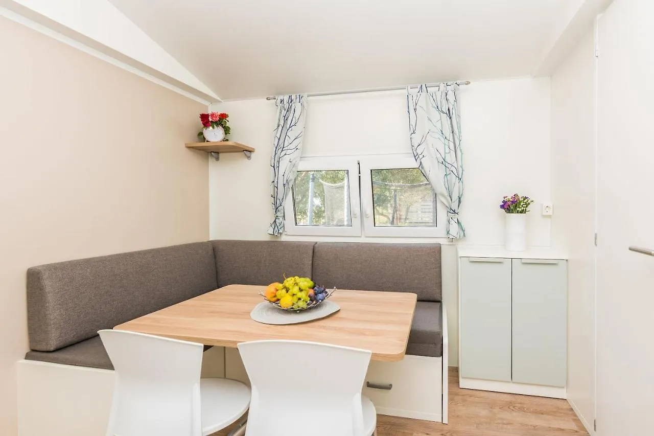 Holiday home Mobile Home Pecten 02 Pakostane