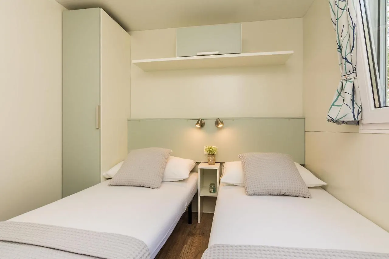 Mobile Home Pecten 02 Pakostane 0*,  Croatia